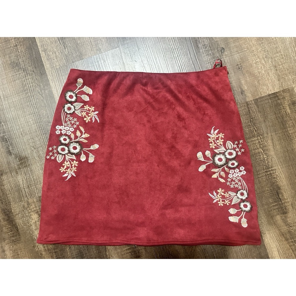 Mi Ami NEW Francesca's Maroon Mini‎ Skirt Medium